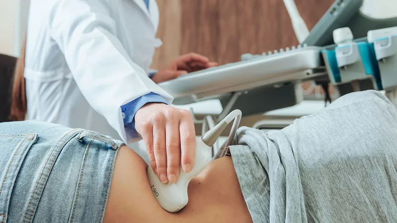 Ultrasound examination can help detect and diagnose renal cell carcinoma (kidney cancer).